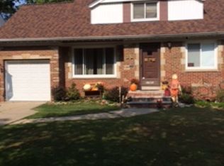 27551 Fullerwood Dr, Euclid, OH