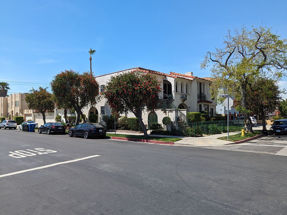 1st image of 8000 Blackburn Ave