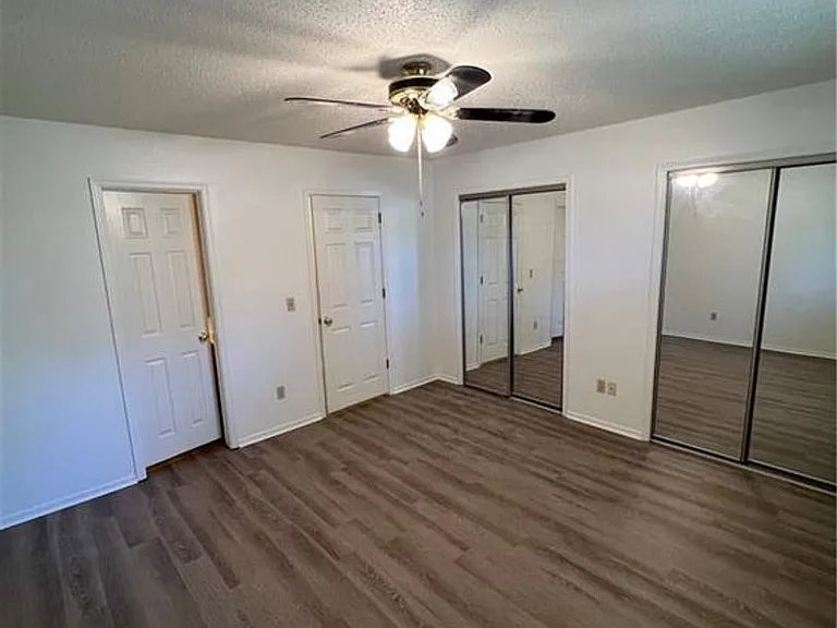 320 S 11th Pl — Photo 13