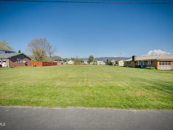 143 Green Valley Ln, Elizabethton, TN 37643