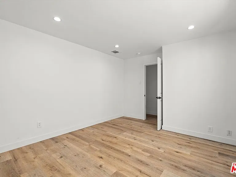 3748 Veteran Ave — Photo 16