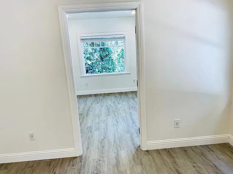 2424 L St #2 — Photo 12