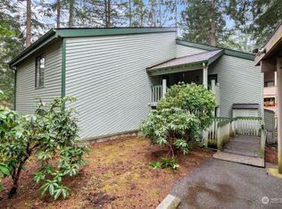 141 S 330th St #16-C, Federal Way, WA 98003