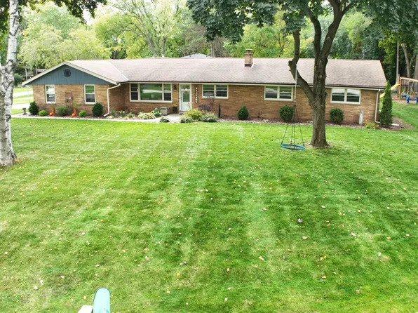 16205 Choctaw TRAIL, Brookfield, WI 53005
