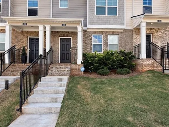 403 Elgin Dr, Lawrenceville, GA 30045