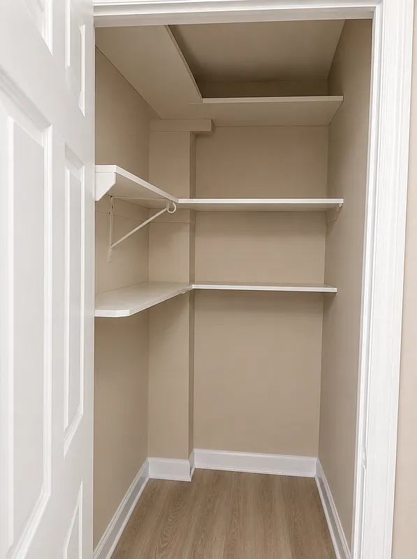 1 bed, 1.0 bath, 890 sqft, $1,600 — Photo 3