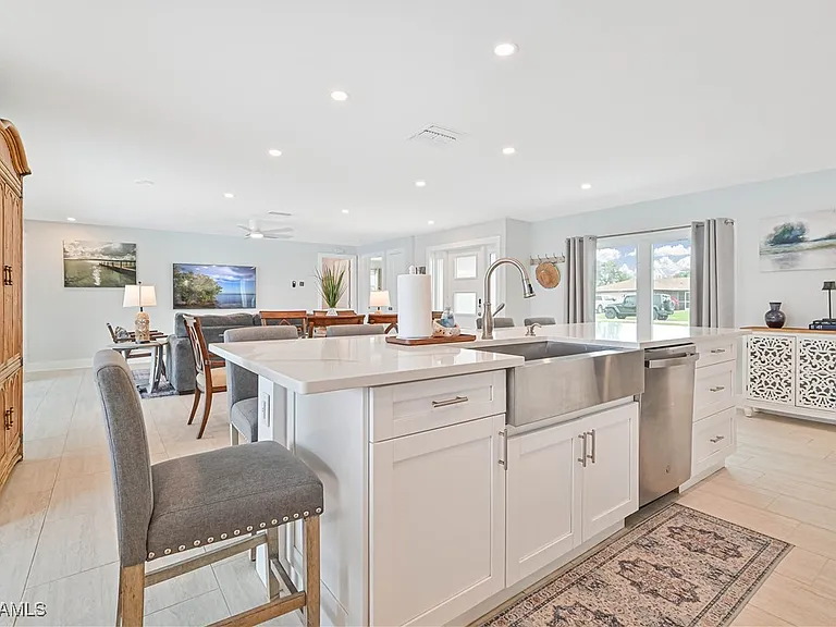 13840 Sleepy Hollow Ln — Photo 17