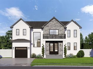 148 Meridian Rd, Levittown, NY 11756