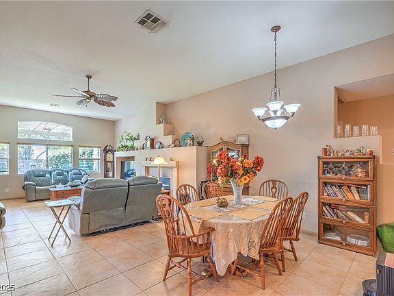 5th image of 8089 Black Orchid Ave
