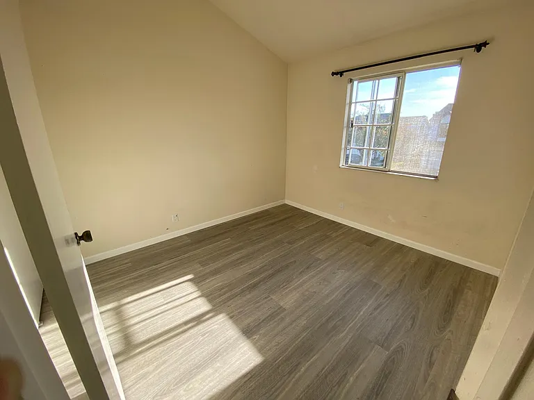 34266 Kenwood Dr — Photo 19