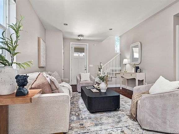 5th image of 1752 W 40th Avenue