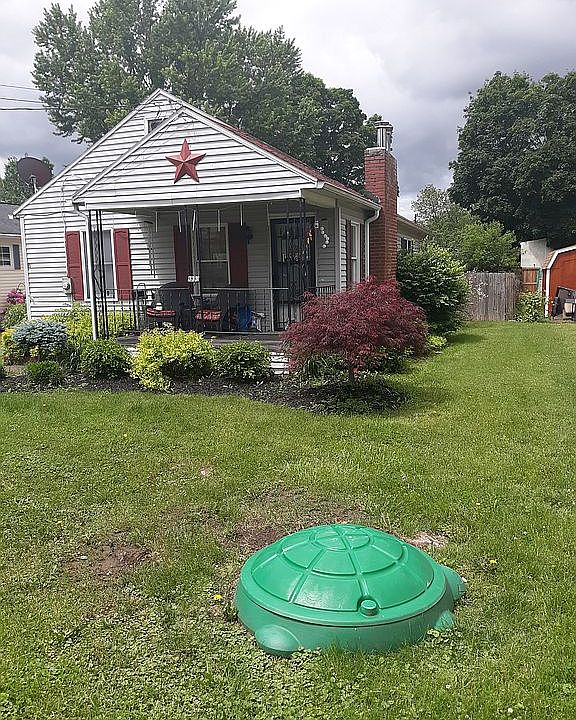 1st image of 333 1st Ave