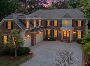 3282 Pinestream Rd NW, Atlanta, GA 30327