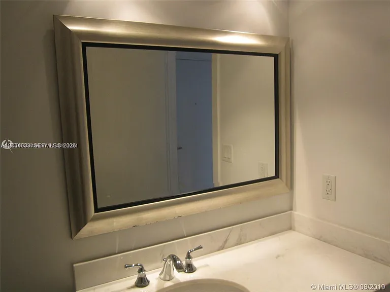 1060 Brickell Ave #1409 — Photo 6
