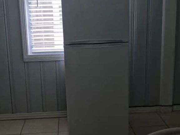 4th image of 10411 N Oregon Ave #1