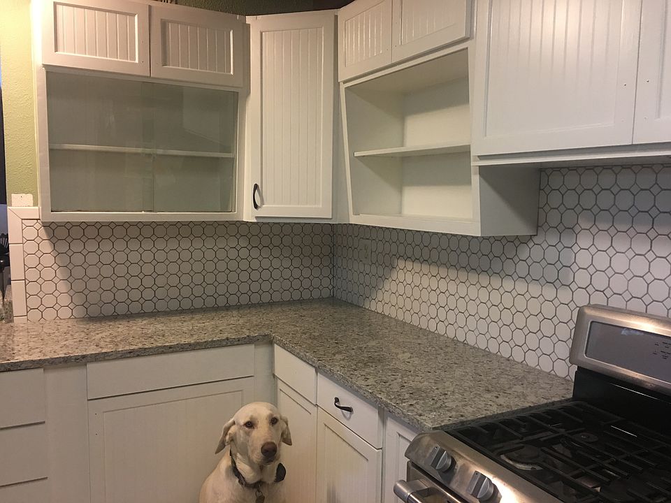 1st image of 3723 Lakeview Dr