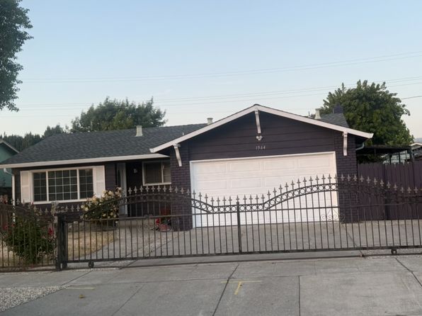 1564 Adrian Way
