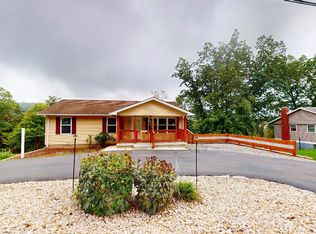 209 Taylor Dr, Romney, WV 26757