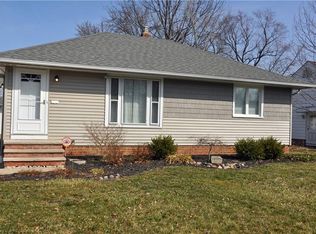 16006 Woodbury Ave, Cleveland, OH 44135