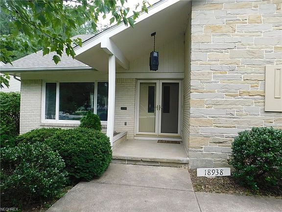 2nd image of 18938 Schlather Ln