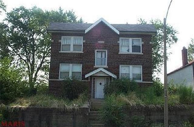 1st image of 2732 Semple Ave