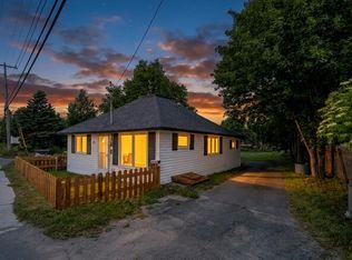 87 Conception Bay Hwy, Bay Roberts, NL A0A1G0