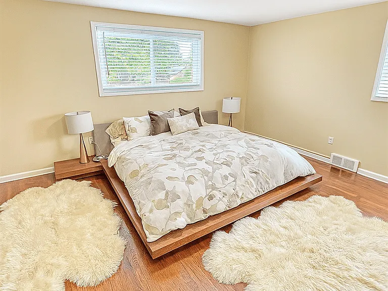26311 Tennant St — Photo 15