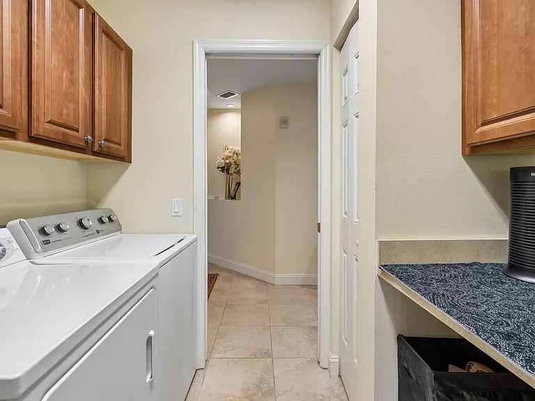 7702 Lake Vista Ct #202 — Photo 48