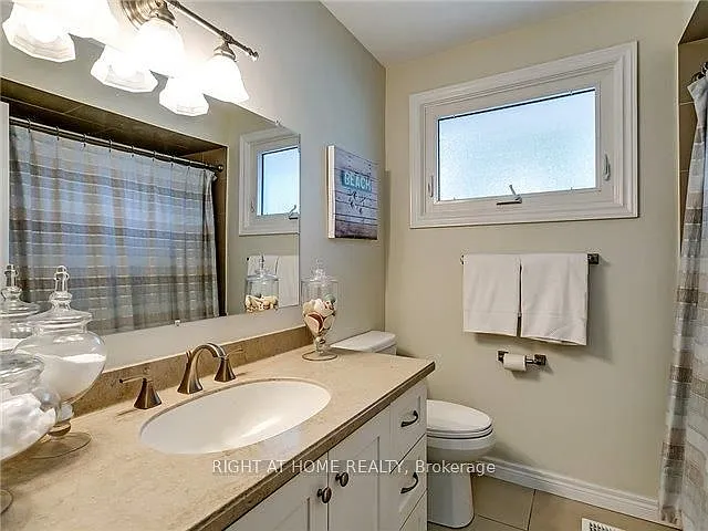 273 Kenwood Ave — Photo 11