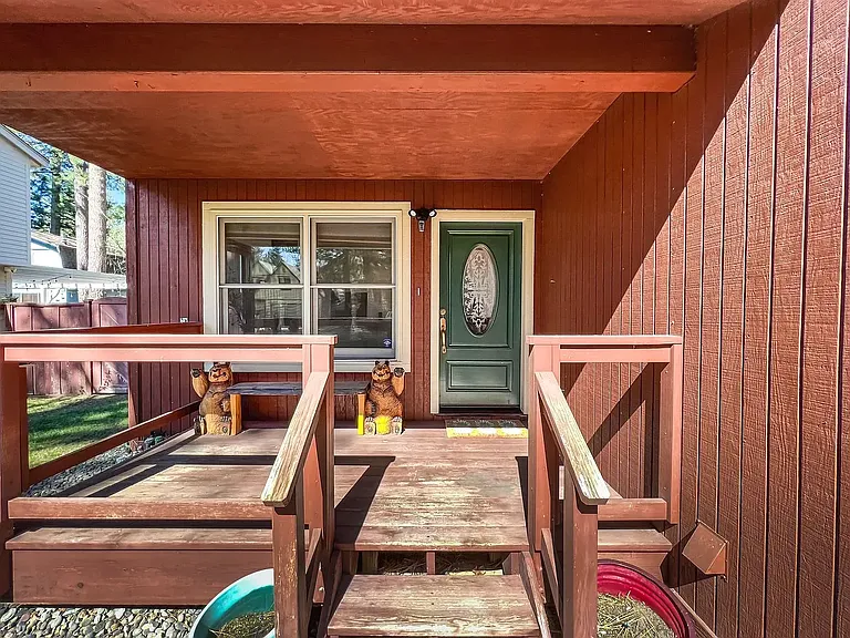 920 Tanglewood Dr — Photo 4