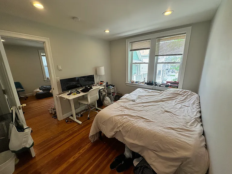 1139 Broadway #7 — Photo 6