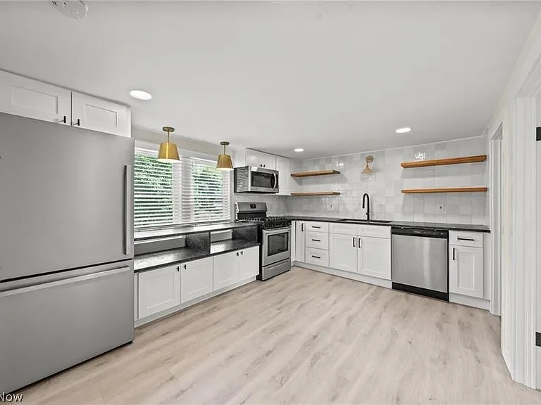 3301 Hancock Ave #UP — Photo 11