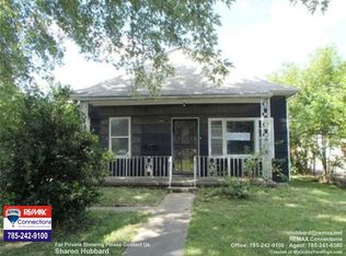 206 N Colborn St, Iola, KS 66749