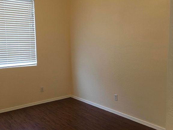 5th image of 2533 W Apollo Rd