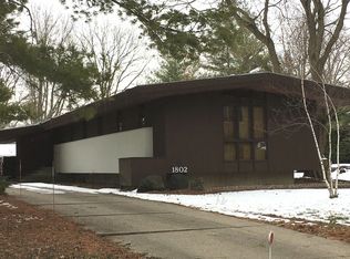 1802 Pleasant St, Urbana, IL