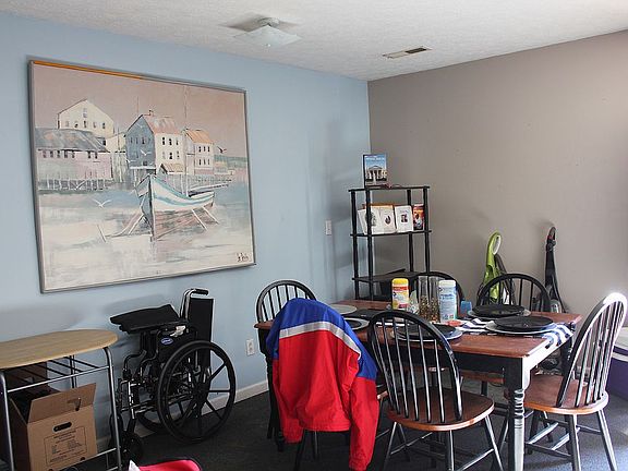 Unit 2826 Dining room area