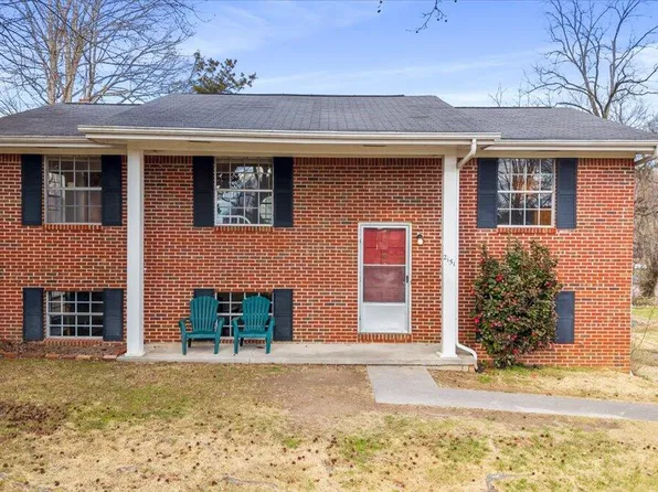 2151 Gregory Dr SE, Cleveland, TN 37323