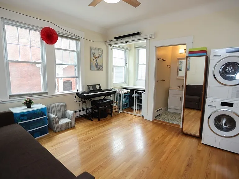 2 Arnold Cir #1 — Photo 1