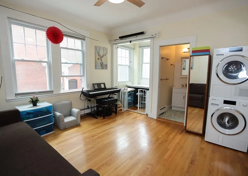 2 Arnold Cir #1