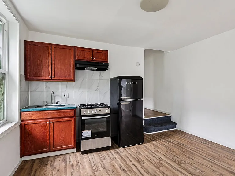 2310 Cecil B Moore Ave #2R — Photo 4