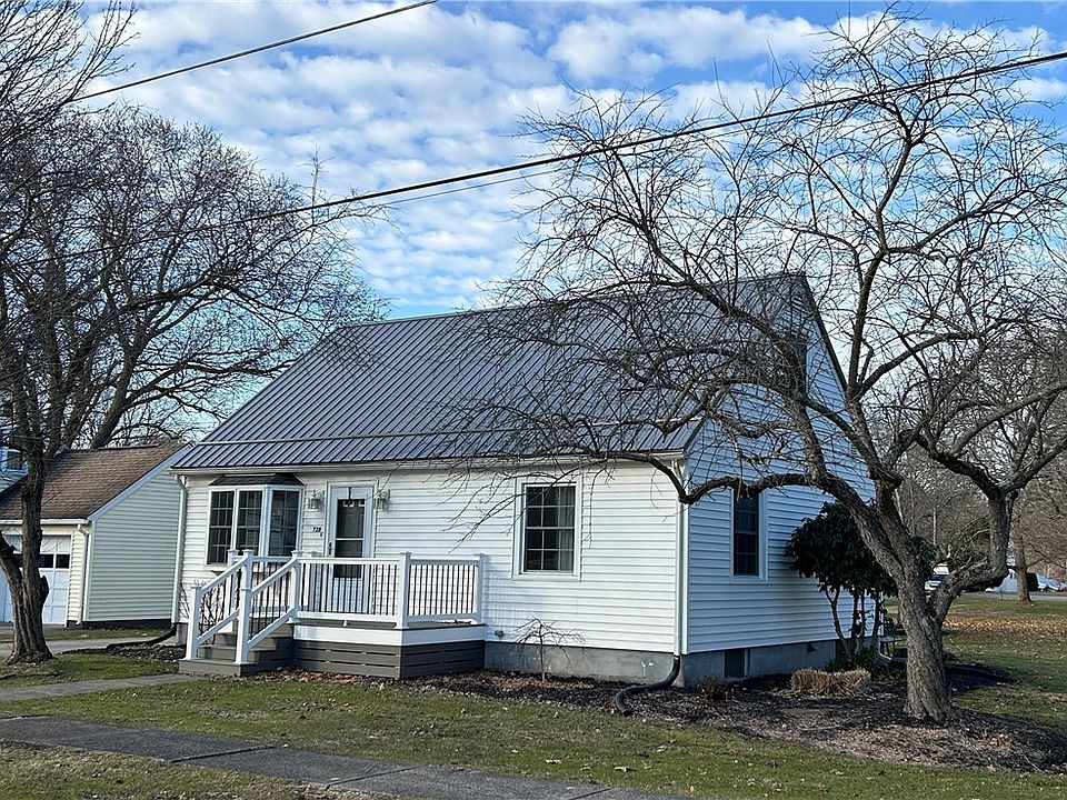 1st image of 728 Grant St