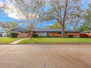 1700 S Park St, Brenham, TX 77833