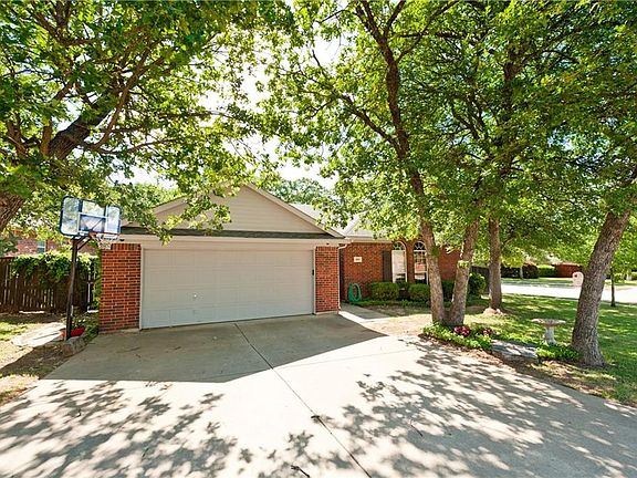 5th image of 3929 Chimney Rock Dr