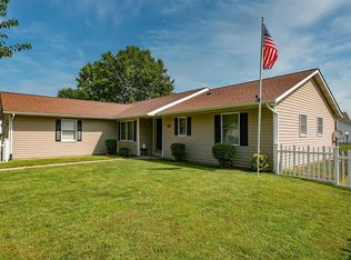 406 Leisure St, New Baden, IL 62265
