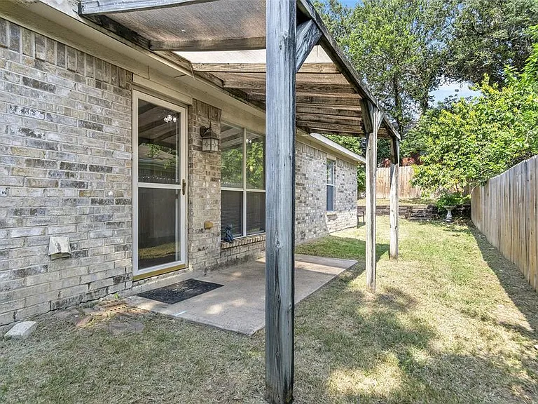 6324 Fern Meadow Dr — Photo 22