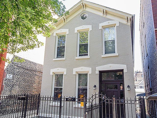 1st image of 1083 N Paulina St