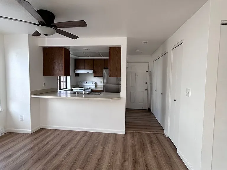 1730 Texas St #1 — Photo 6