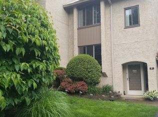 5 Golf Club Dr, Langhorne, PA