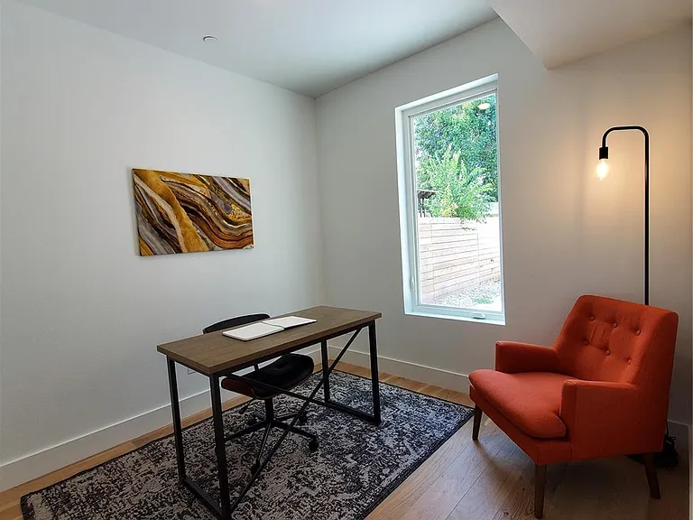 1003 Kern St #C — Photo 5
