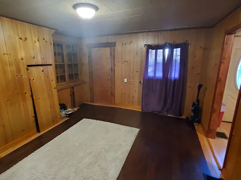 213 Spring St #1 — Photo 3